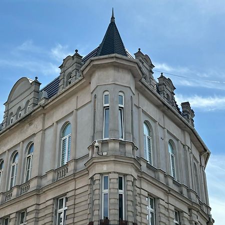 Apartament "Prezydencki Deluxe" Centrum Z Duza Wanna Dla Dwojga Gniezno Extérieur photo